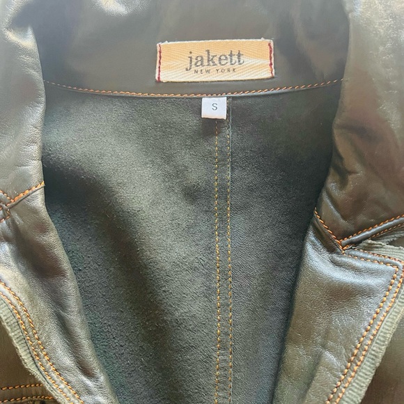 Bohemian New York Street Style Dark Green Leather Blazer by Jakett. - Picture 4 of 7
